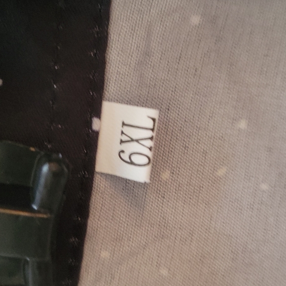 🌺3 for $10 Galaxy Blouse - Picture 4 of 6